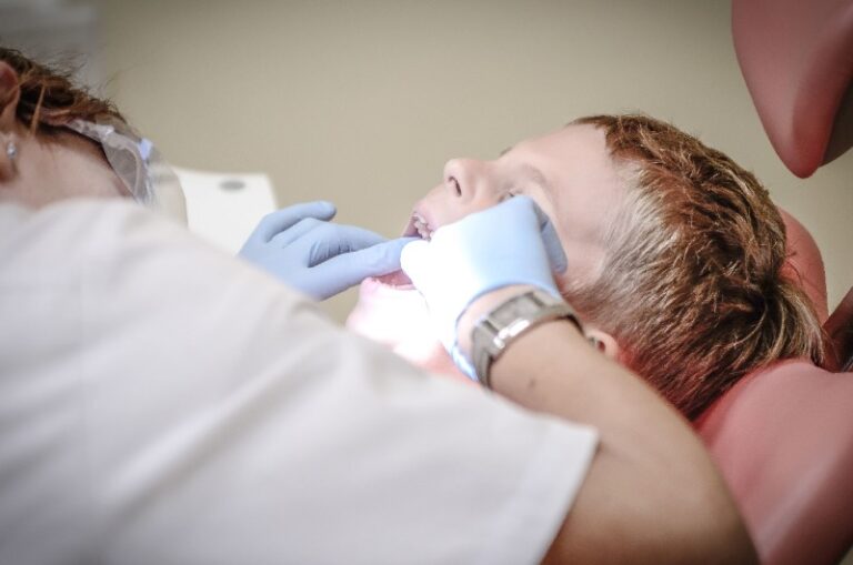 What to Expect When Baby Teeth Start Falling Out? My Dentist Toluca Lake